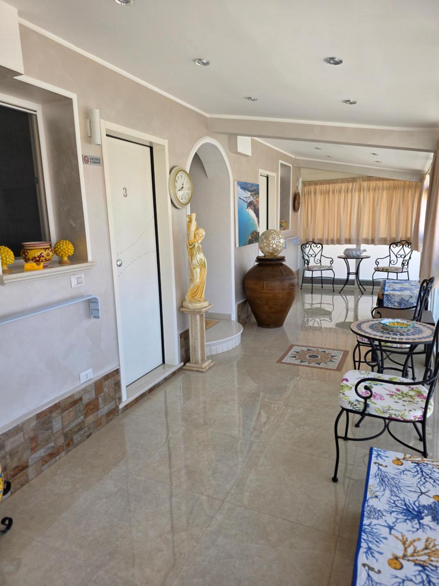 La Perla Del Tirreno Bed & Breakfast Tropea Exterior foto