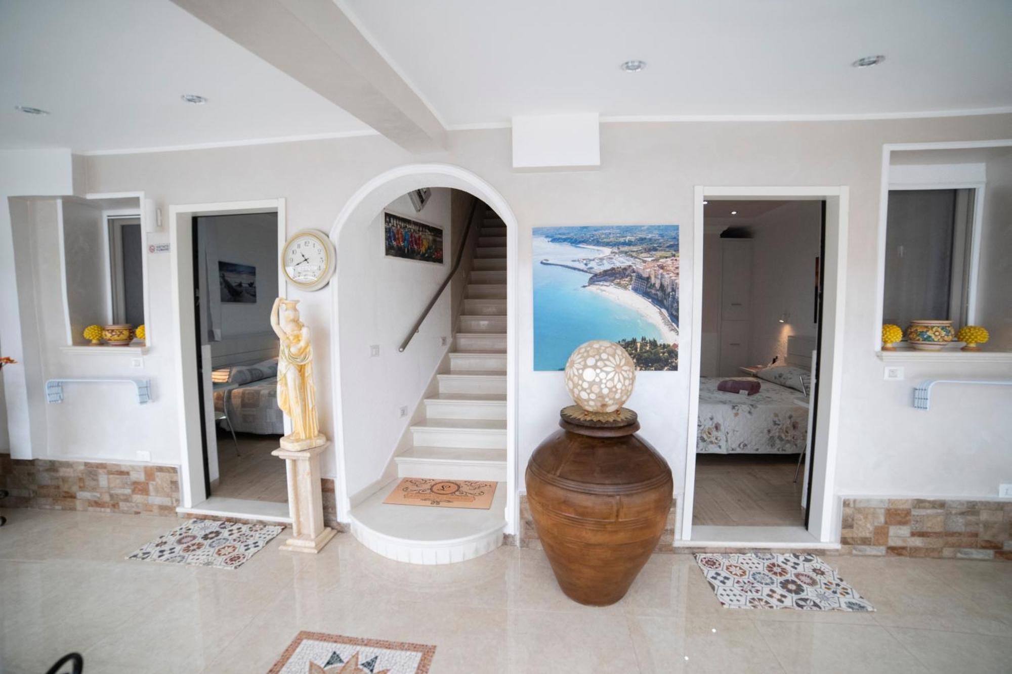 La Perla Del Tirreno Bed & Breakfast Tropea Exterior foto